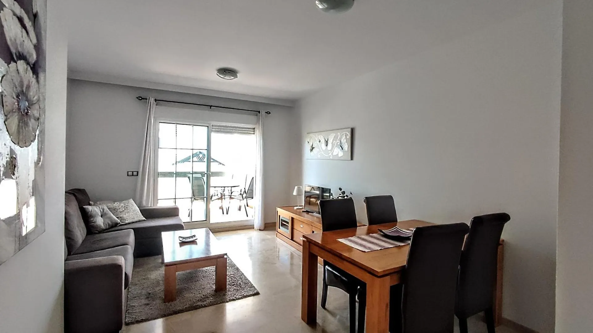 Апартаменты Apartamento Residencial Duquesa Сан-Луис-де-Сабинильяс